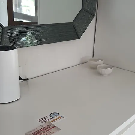 בית הארחה Sotto La Torre E Sopra Il Porticciolo Isola di Ustica