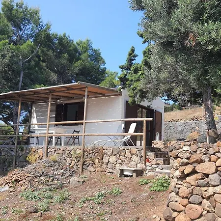 Sotto La Torre E Sopra Il Porticciolo Guest house *