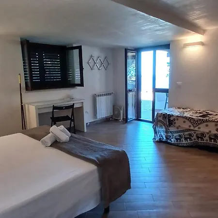 Sotto La Torre E Sopra Il Porticciolo 3* Isola di Ustica